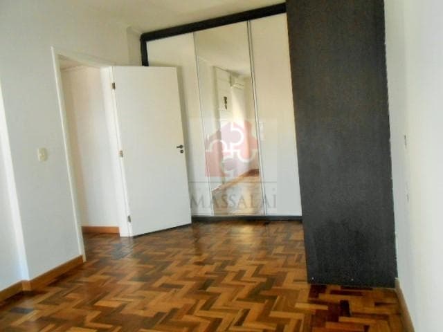 Apartamento de 3 dormitórios à venda no Centro