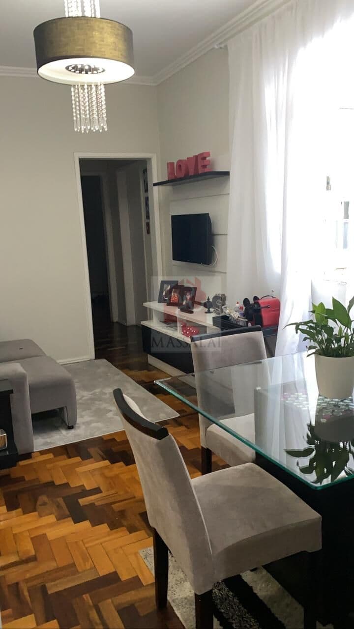 Apartamento de 2 dormitórios à venda no Menino Deus