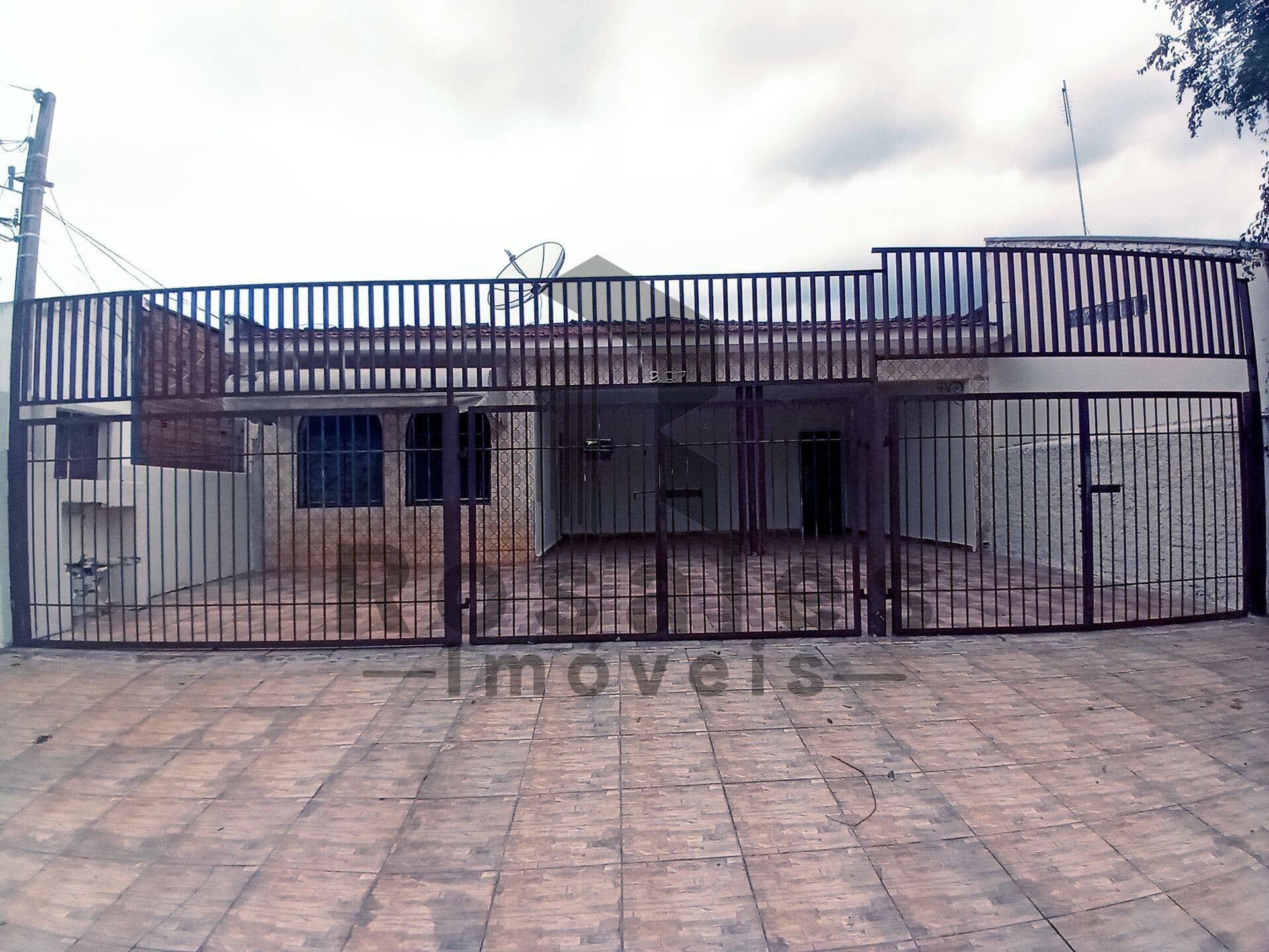 Casa térrea no bairro Jardim Fortaleza - Paulínia