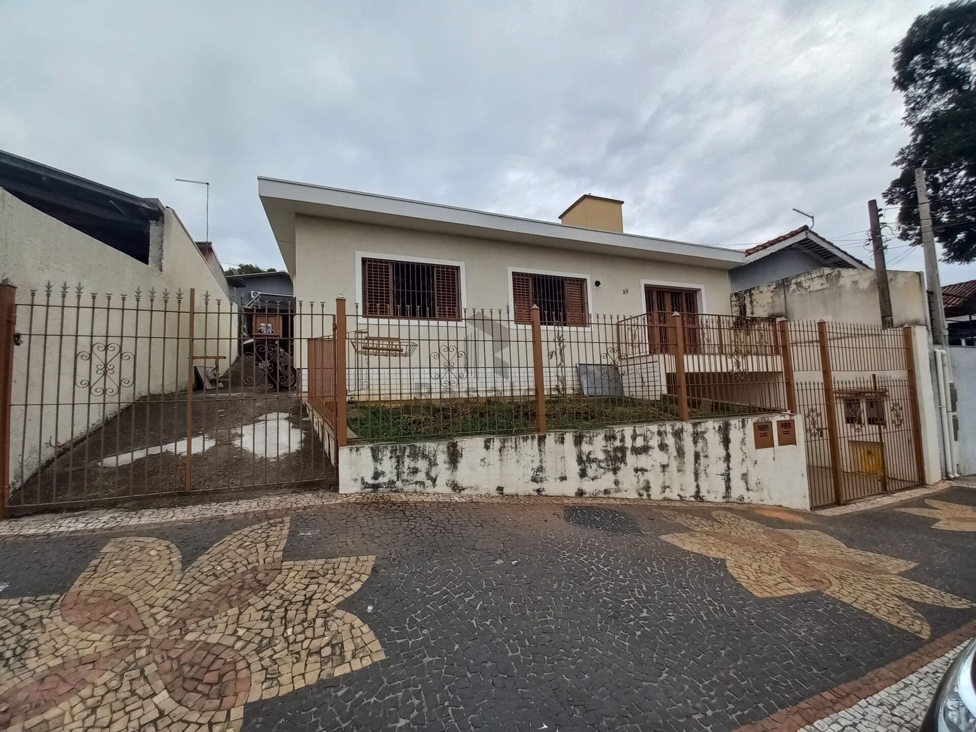 Casa para venda - Jardim Santana - Campinas.