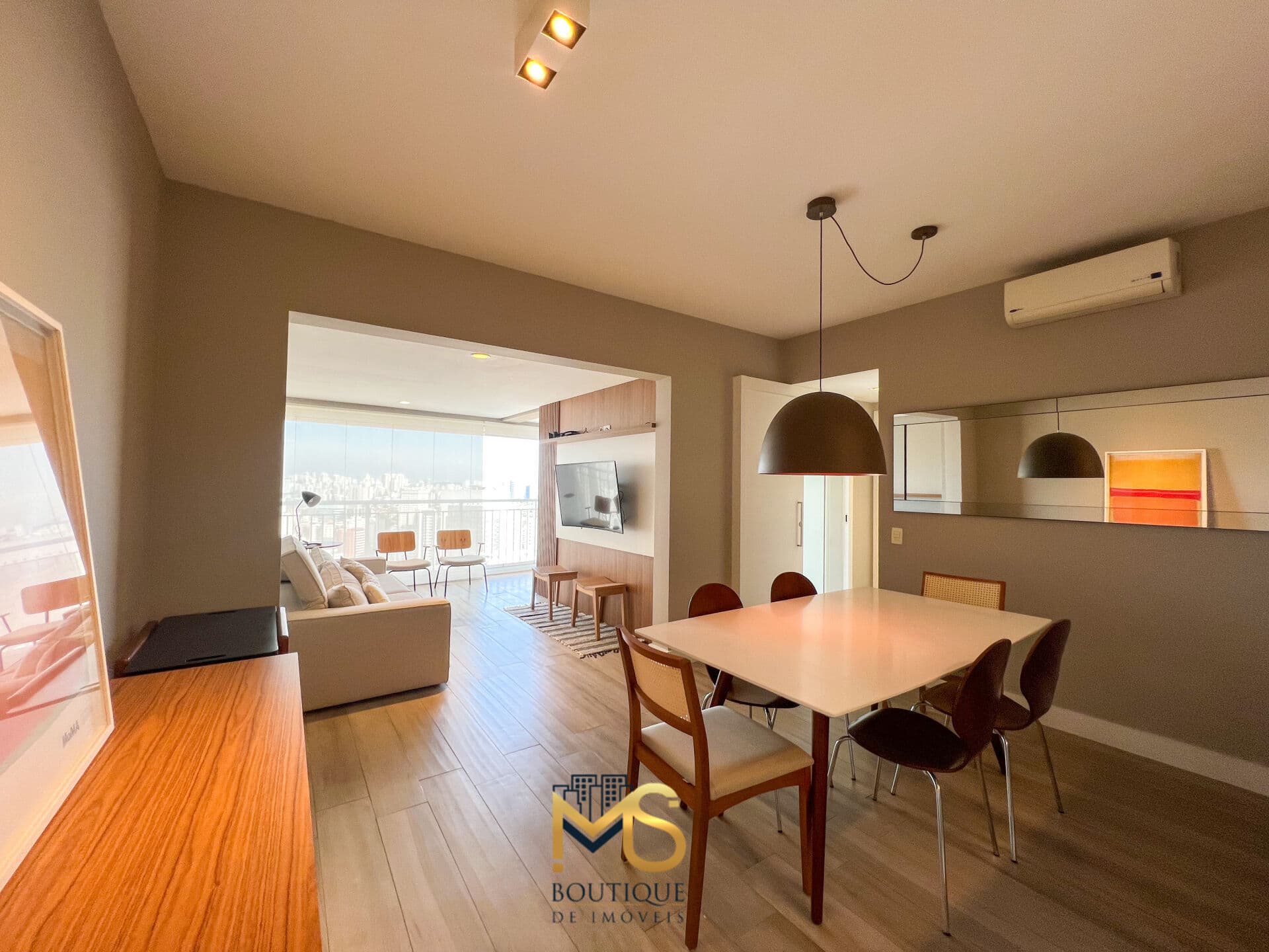 Apartamento mobiliado para locação no Itaim Bibi – praticidade, conforto e uma vista encantadora! 🏙️✨