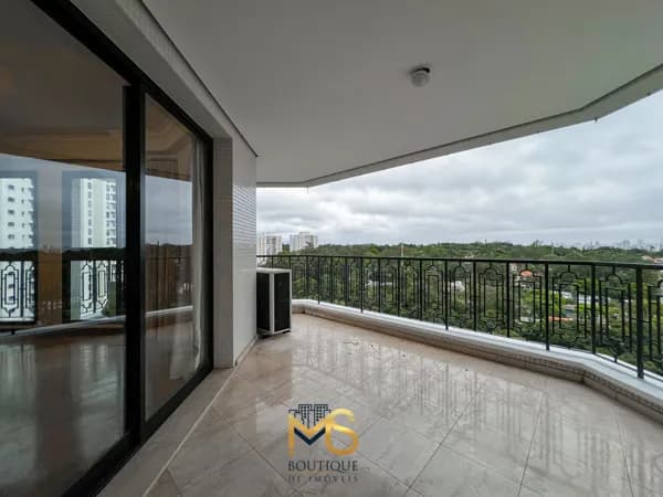 ✨ 320m² | 4 suítes | 4 vagas | Condomínio clube excepcional em Santo Amaro