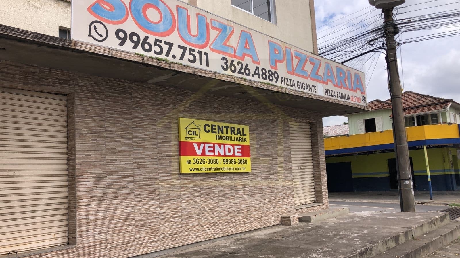 Oportunidade Única: Terreno e Edifício Comercial/Residencial em Tubarão/SC