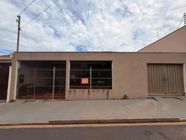 Casa em Bebedouro - Centro