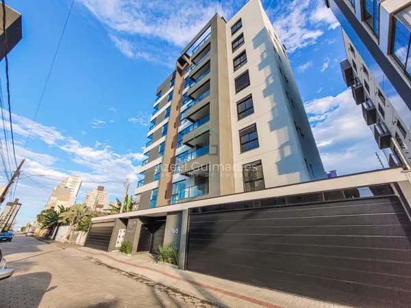 Apartamento novo com 3 quartos a 350m do Mar à venda por R$ 929.000 em Balneário Piçarras