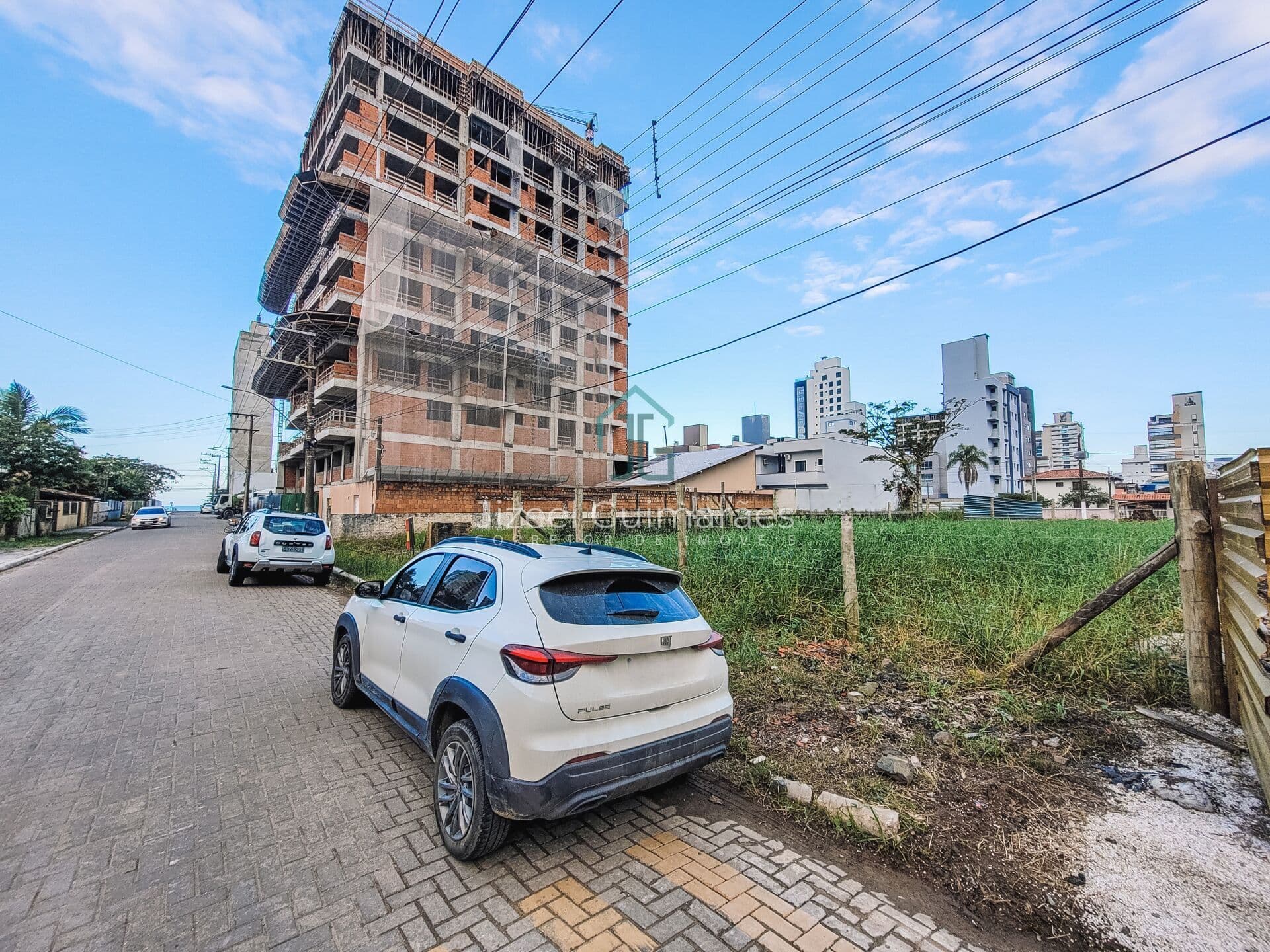 Terreno 200 METROS DO MAR à venda, 422 m² por R$ 1.700.000 - Itacolomi - Balneário Piçarras/SC