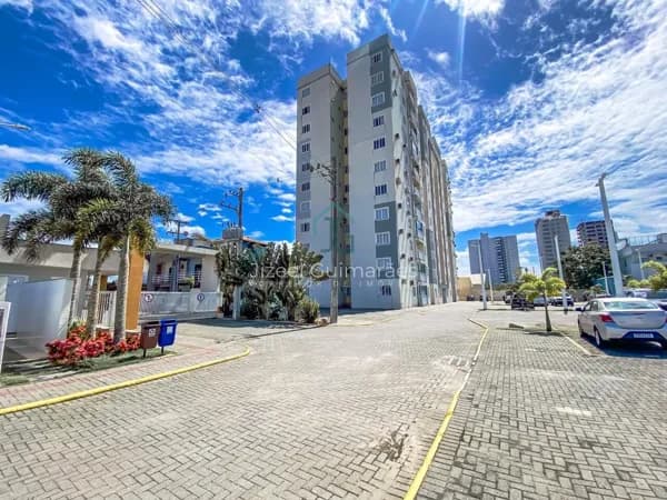 Apartamento à Venda no Residencial Angelus em Balneário Piçarras | 85m² e 500m da Praia