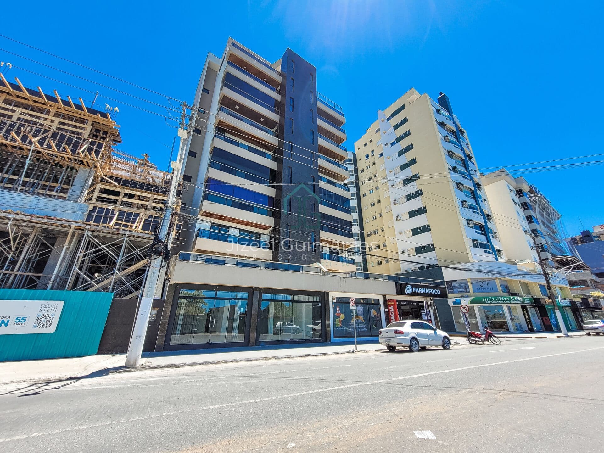 Salas na Avenida Nereu Ramos à venda por R$ 1.700.000 - Centro - Balneário Piçarras/SC