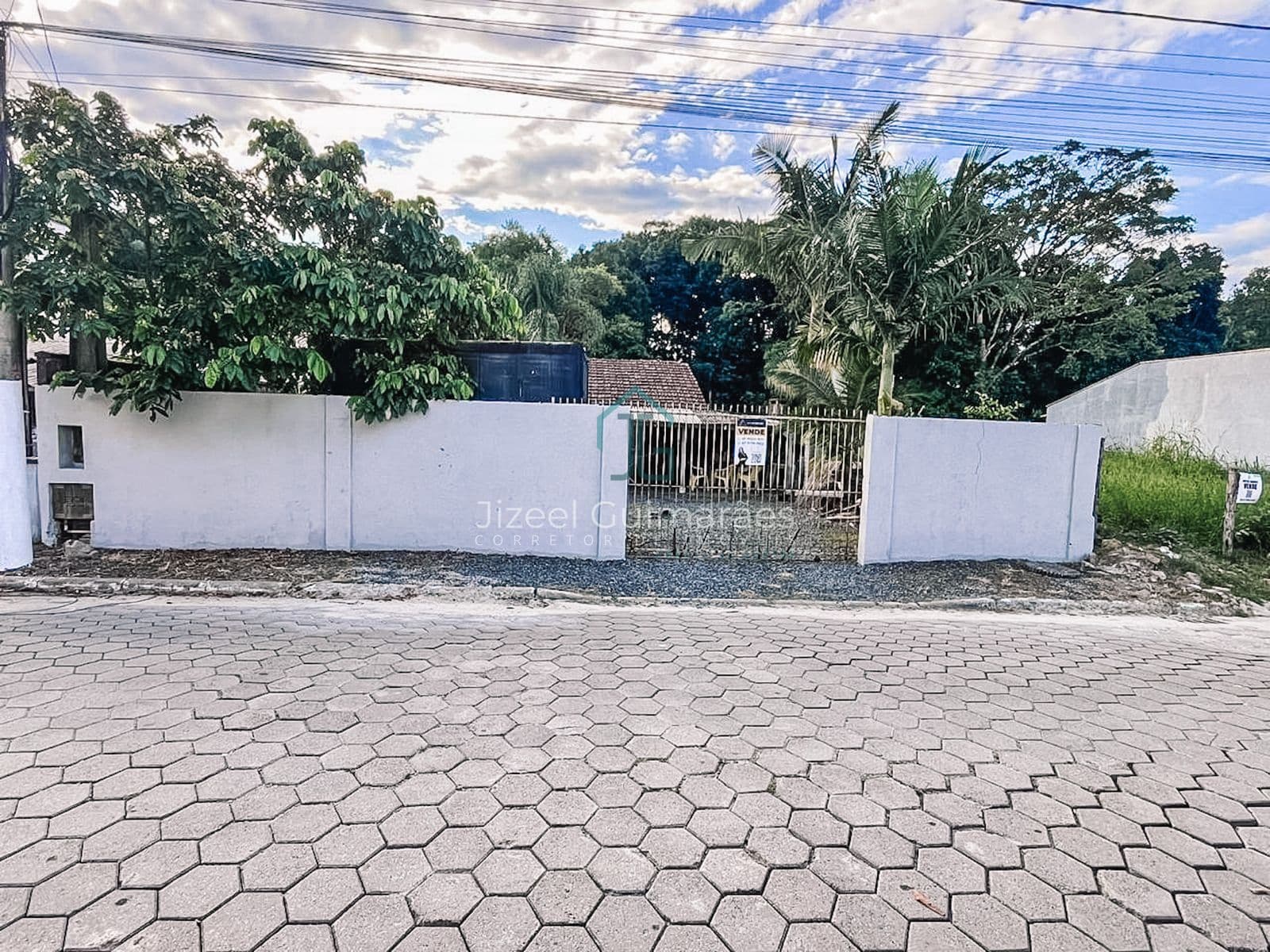 Terreno à Venda no Itacolomi em Balneário Piçarras | 260m² e 850m da Praia