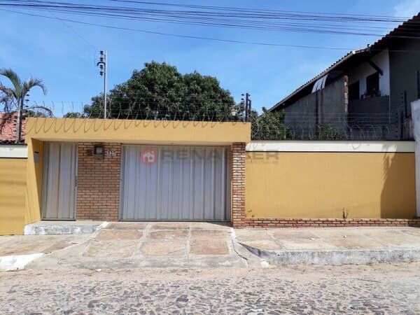 Casa em Parnaíba - São Benedito