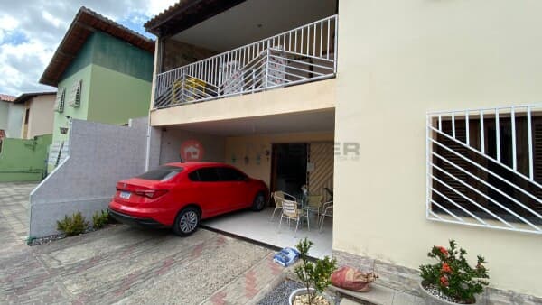 Casa em Condomínio fechado