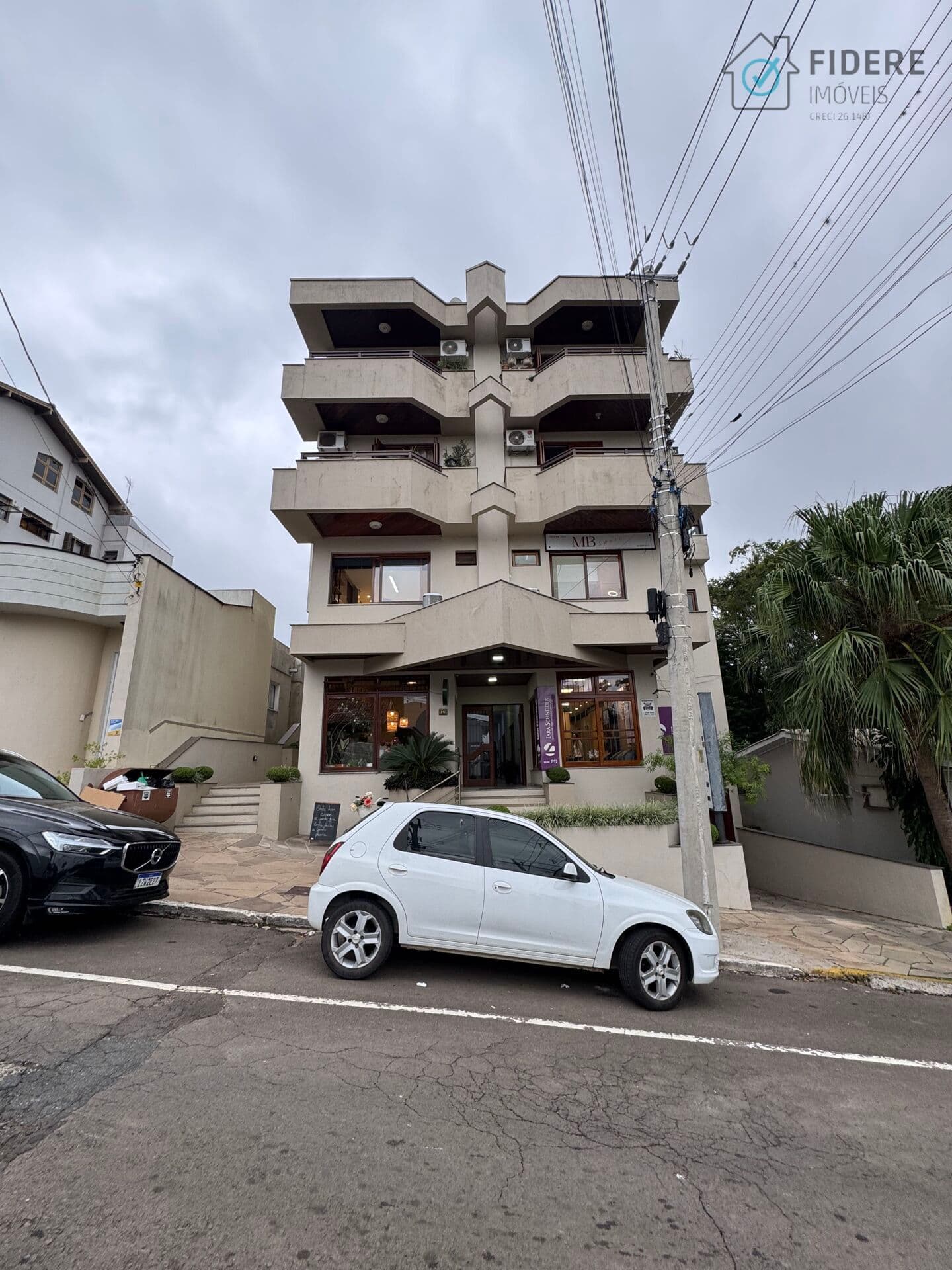 Apartamento semimobiliado no centro de Bom Princípio