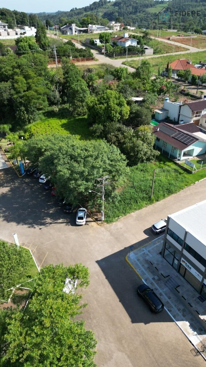 Terreno de 1.632m² em localização estratégica