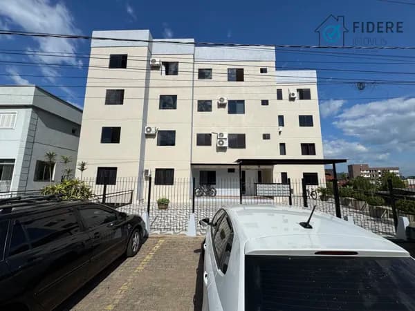 Apartamento semimobiliado