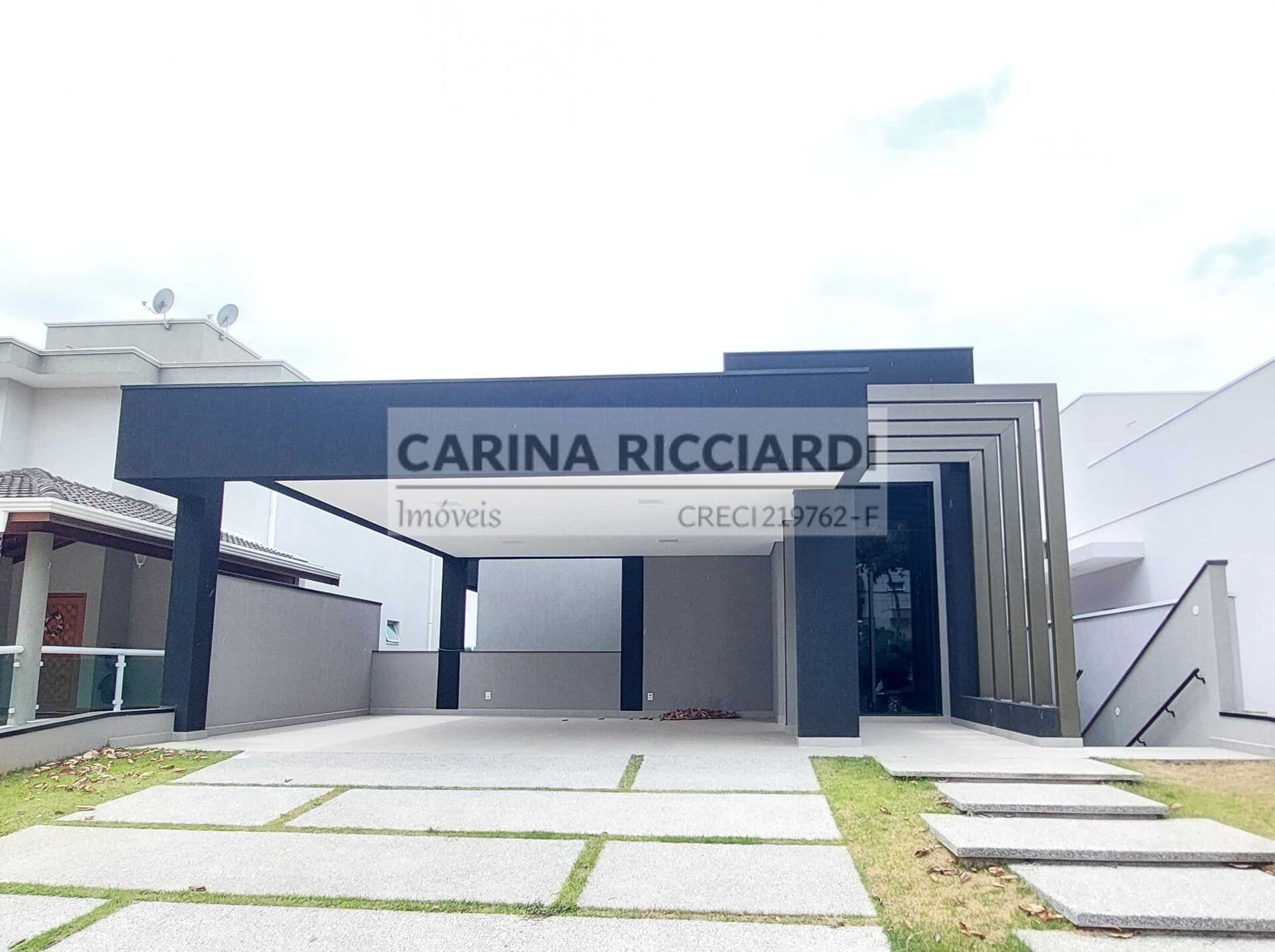 Casa à venda 3 dorm. - piscina com cascata - Ibi Aram 1