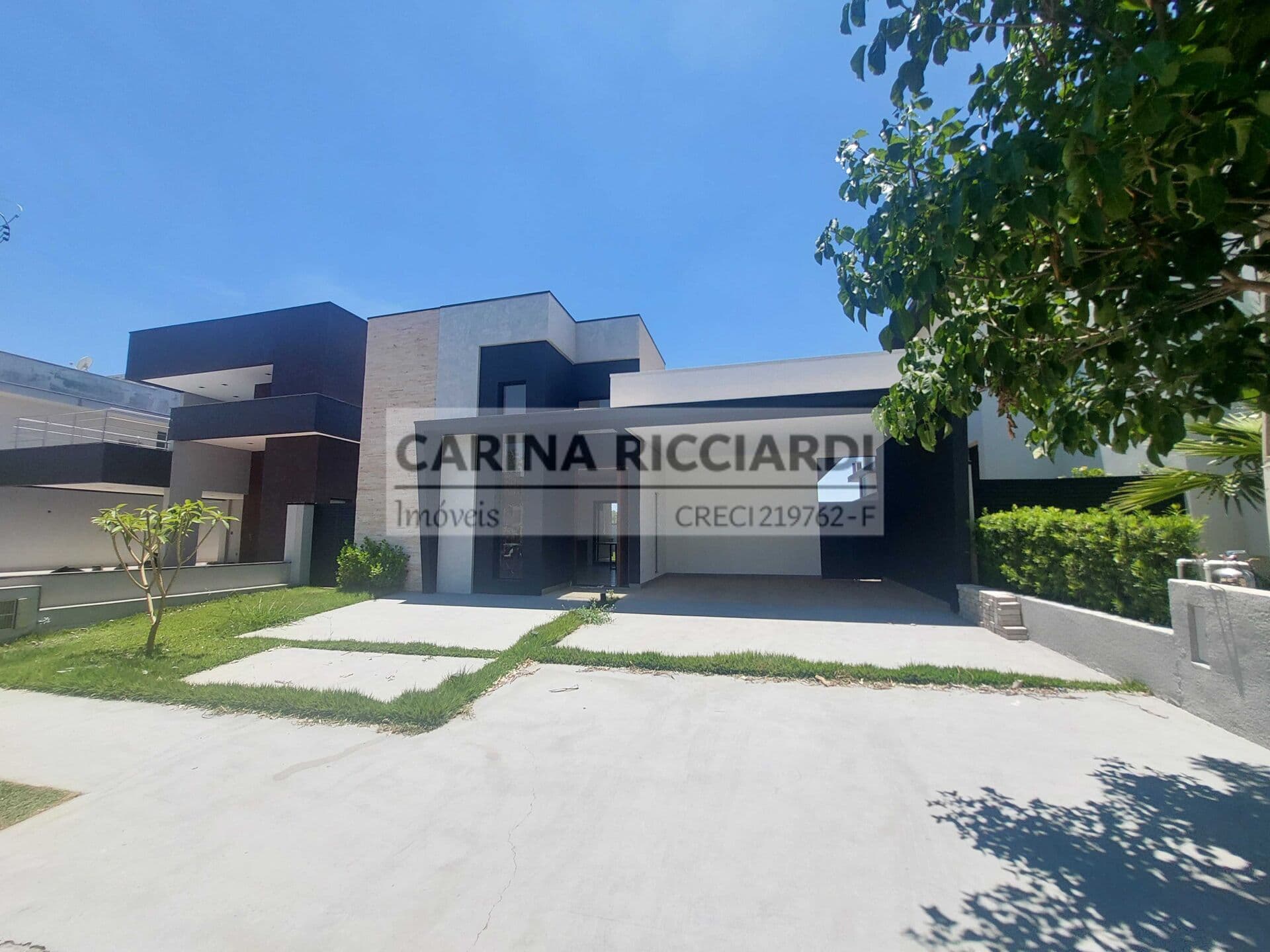 Casa térrea à venda - Gran Vile São Venâncio - 3 suítes