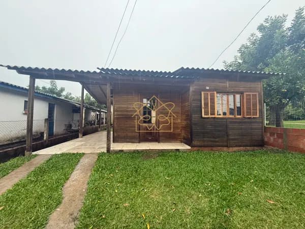 Charmosa casa estilo chalé à venda!