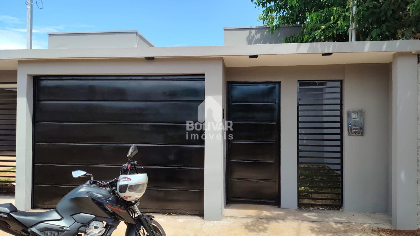 Casa com 2 dormitórios à venda, 75m² por R$ 310.000,00 - Bairro Nossa Senhora Da Saude-Itumbiara/GO