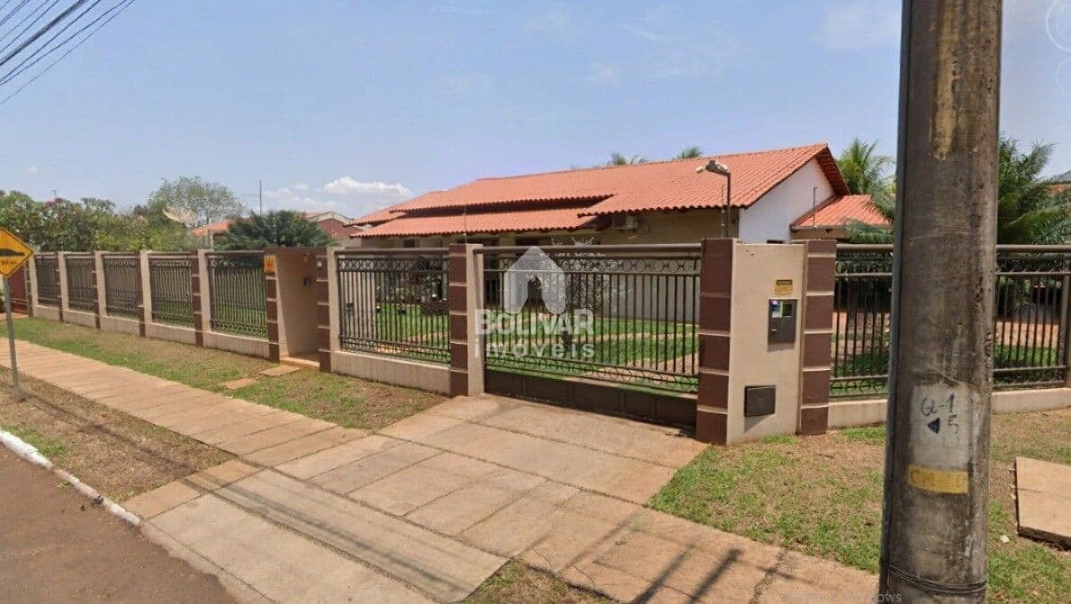 Casa com 4 dormitórios à venda, 400 m², por R$ 1.700.000 - Villa de Furnas - Itumbiara/GO