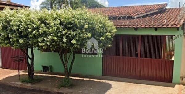 Casa com 3 dormitórios à venda, 140 m² por R$ 400.000,00 - Setor Santos Dumont- Itumbiara/GO