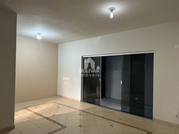 Apartamento no Edifício Flamboyant com 3 dormitórios à venda, 164,95m² por R$ 380.000 - Edificio Flamboyant - Itumbiara/GO