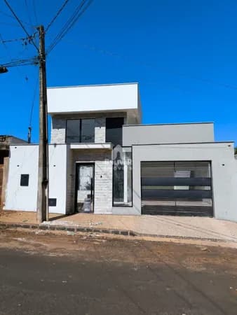 Casa com 3 dormitórios à venda, 172m² por R$ 780.000,00 - Jardim Morumbi - Itumbiara/GO