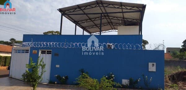 Casa com 2 dormitórios à venda, 180 m² por R$ 350.000,00 - Karfan - Itumbiara/GO
