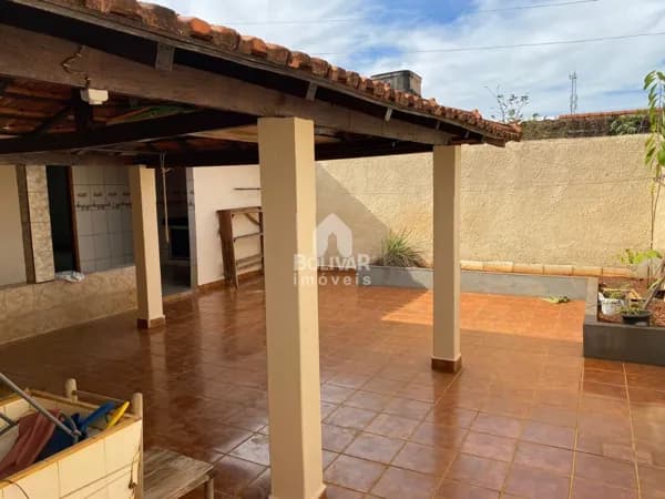 Casa à venda, por R$ 360.000- Bairro Paranaiba- na cidade de Itumbiara/GO