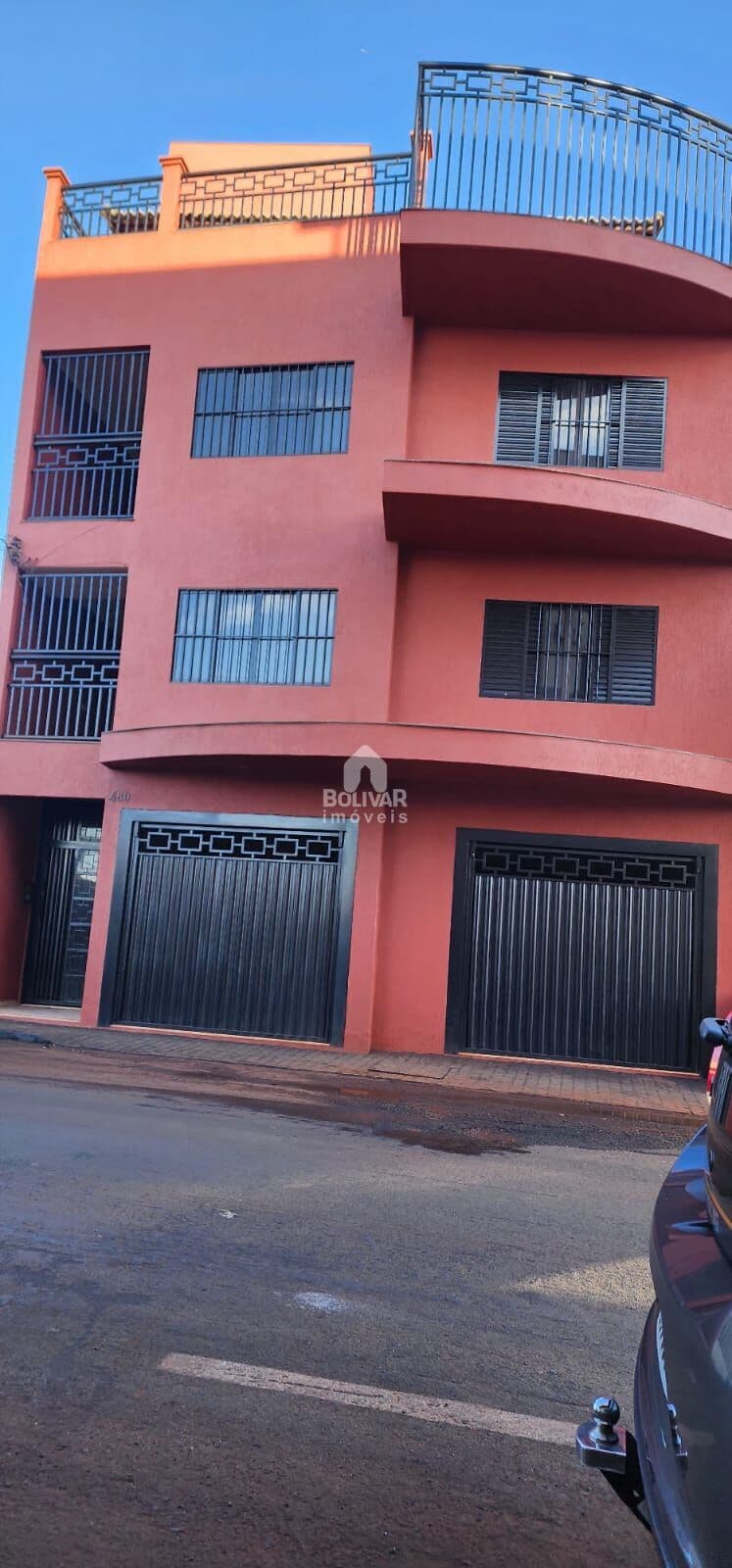 Um Prédio tipo Sobrado Residencial / Comercial a venda 95,03m² por R$ 1.200.000,00 -Central - Itumbiara/GO