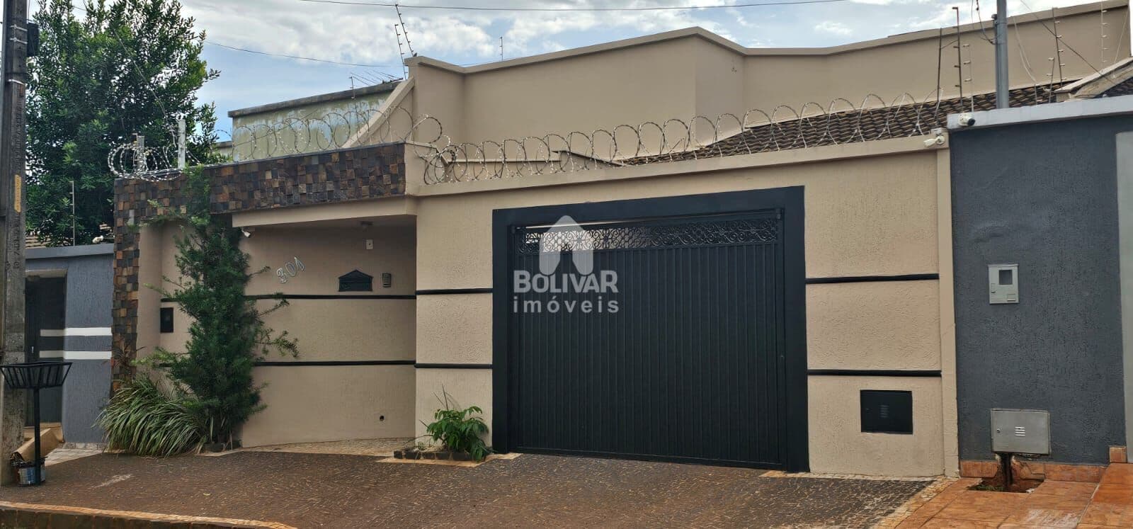 Casa com 3 dormitórios à venda, por R$ 650.000,00 - Jardim America- Itumbiara/GO