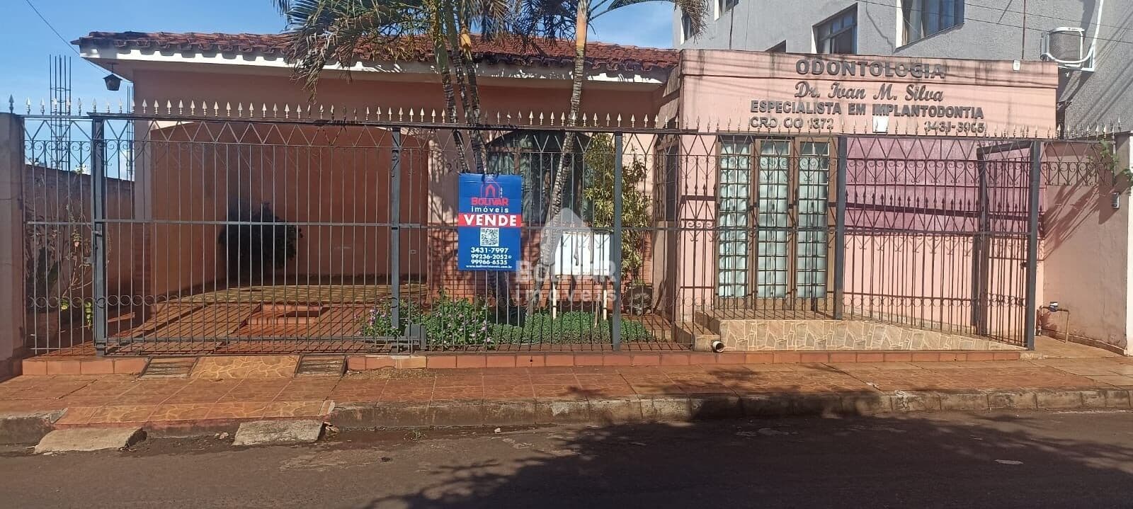 Casa com 3 dormitórios à venda, 135,66 m² por R$ 450.000,00 - Centro- Itumbiara/GO