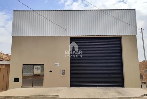 Barracão à venda, 300 m² por R$ 680.000,00 - Buriti I - Itumbiara/GO