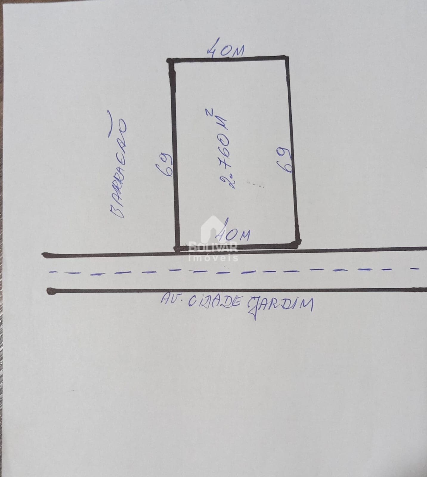 Área comercial à venda de 40x69 = 2.760m2 para barracão, na Av. Cidade Jardim - R$ 1.350.000,00 - Jardim Leonora - Itumbiara/GO