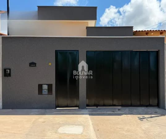 Casa com 3 dormitórios à venda, 360m² por R$ 360.000,00 - Bairro Cidade Jardim- Itumbiara/GO