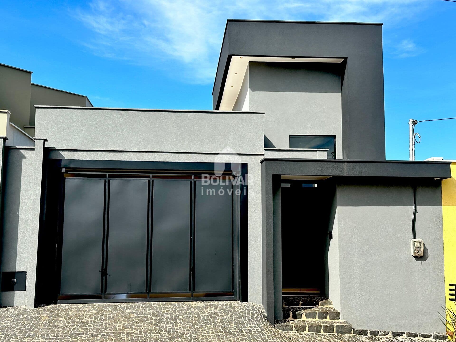 Casa com 3 dormitórios à venda, 150 m² - por R$ 560.000,00 Bairro Paranaiba- Itumbiara/GO