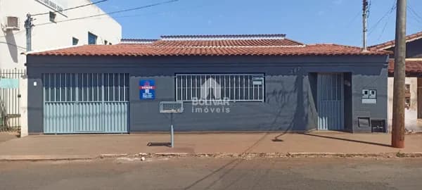 Casa com 3 dormitórios à venda, 360 m² por R$ 500.000,00 - Santos Dumont - Itumbiara/GO
