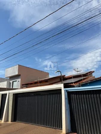 Casa com 3 dormitórios à venda, 220m² por R$ 750.000 - Bairro Nova Itumbiara - GO
