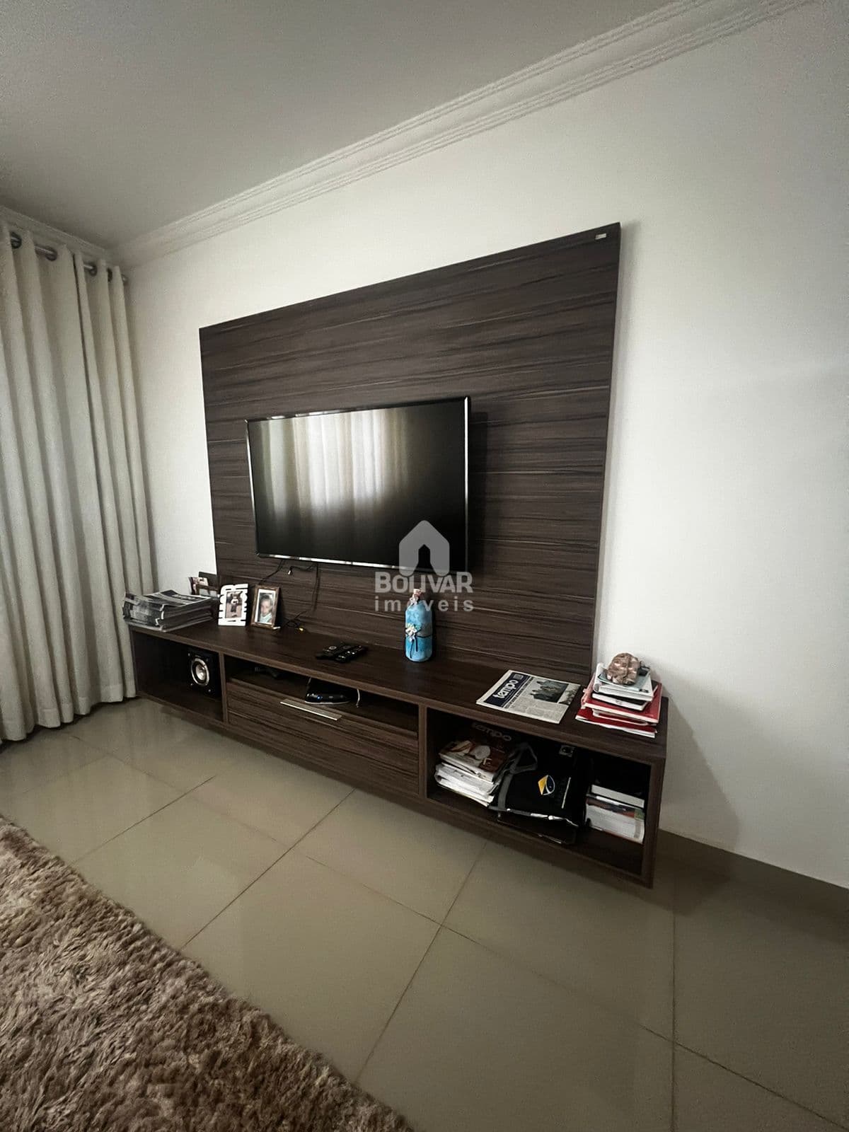 Casa com 4 dormitórios à venda, 300 m² por R$ 800.000,00 - Jardim America - Itumbiara/GO