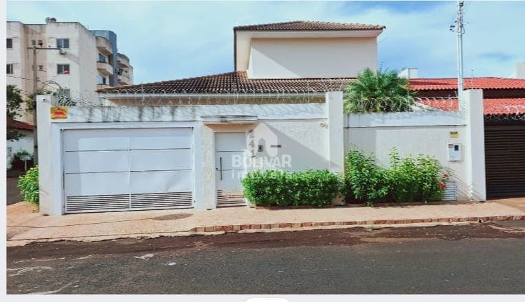 Casa com 3 dormitórios à venda, 320 m² - Alto da Boa Vista - Itumbiara/GO
