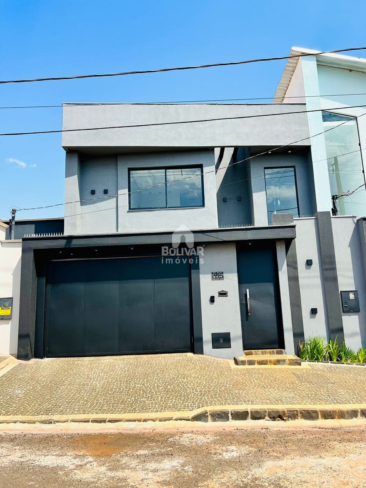Sobrado com 3 dormitórios à venda, 140 m² por R$ 750.000 - Residencial Beira Rio II - Itumbiara/GO