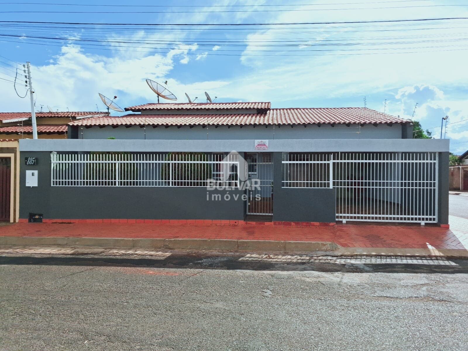 Casa com 4 dormitórios à venda, 273 m² por R$ 600.000 - Afonso Pena - Itumbiara/GO