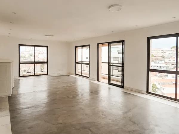 Apartamento com 236m², 3 suítes, 3 vagas de garagem no edifício Monte Carlo