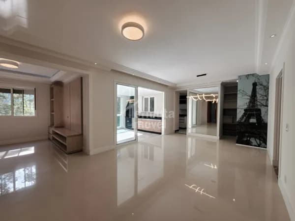 Apartamento à venda Premium Tamboré 156m² 3 suítes reformado