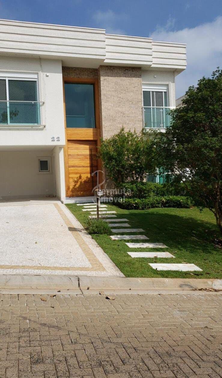 Casa à venda no Tamboré com 500m², Santana de Parnaíba/SP