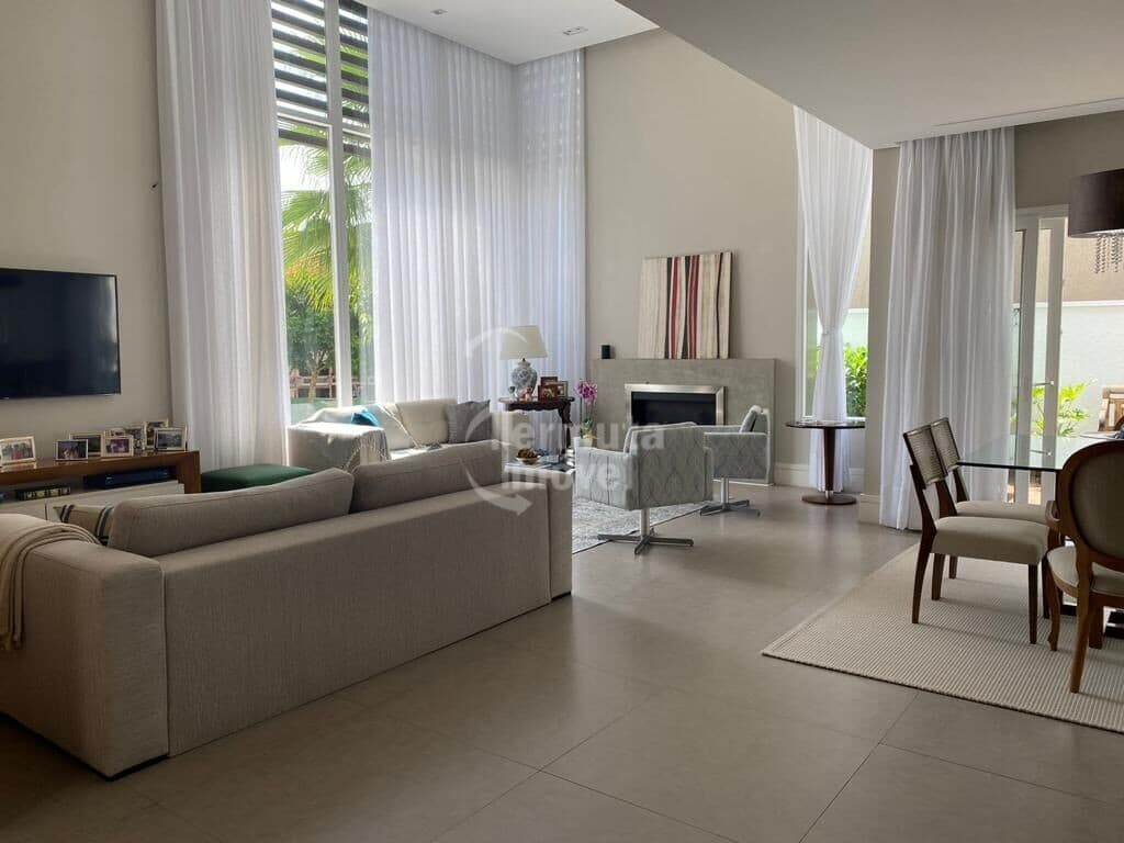 Casa em Tamboré, Santana de Parnaíba/SP