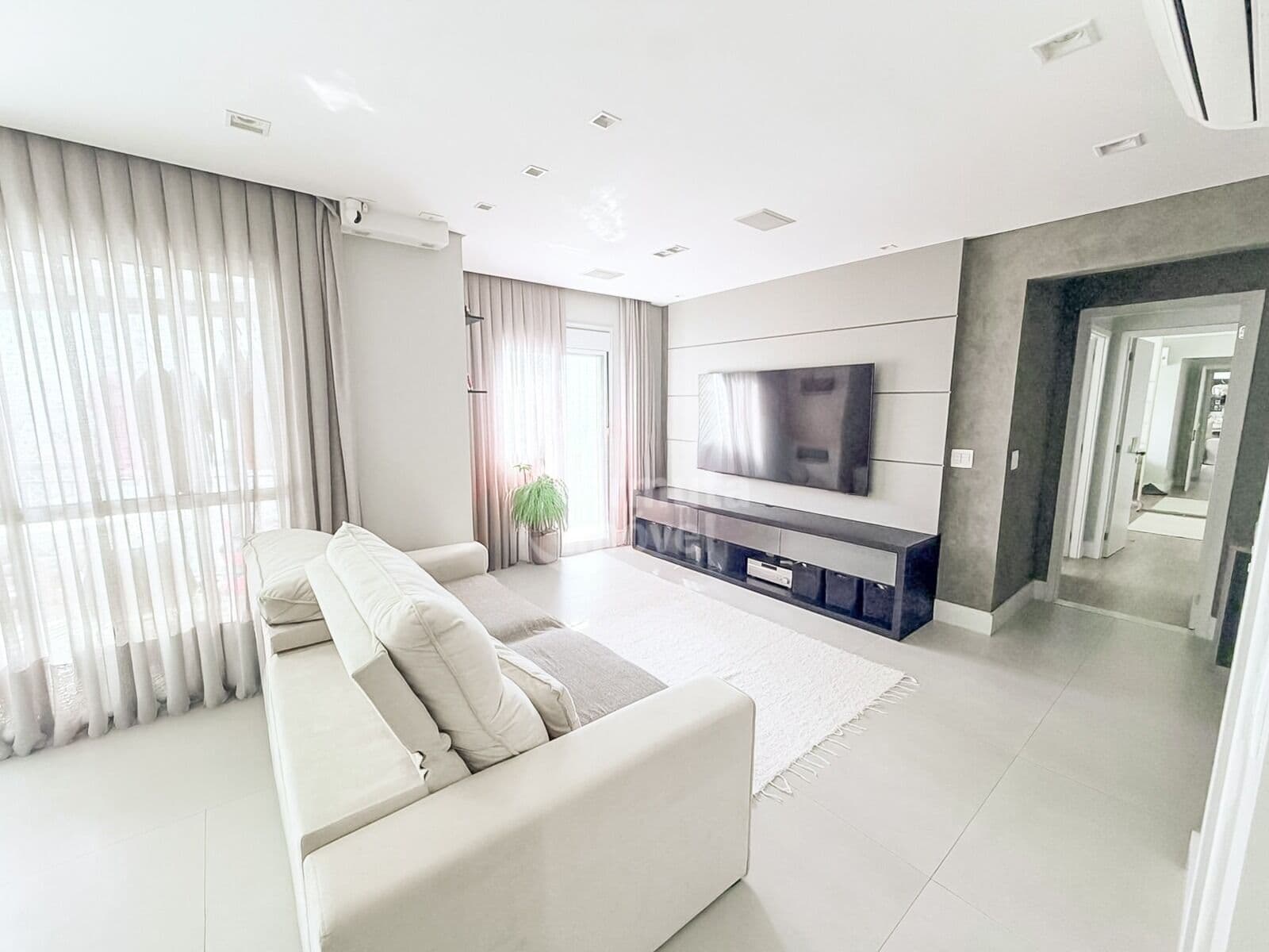 Apartamento à venda em Alphaville, Barueri, com 96 m², 2 suítes e 3 vagas
