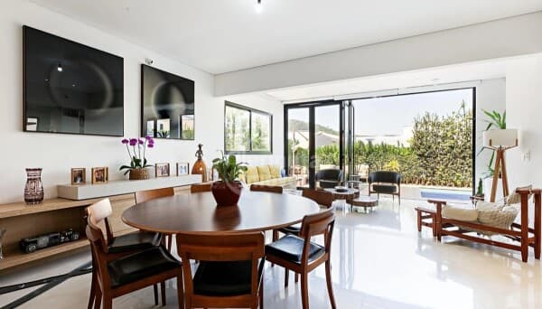 Casa à venda no Tamboré com 450m² – Santana de Parnaíba