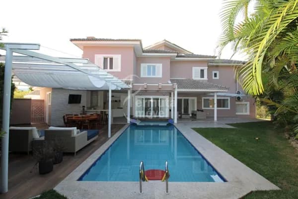 Casa completa à venda no Residencial 12 – 417m²