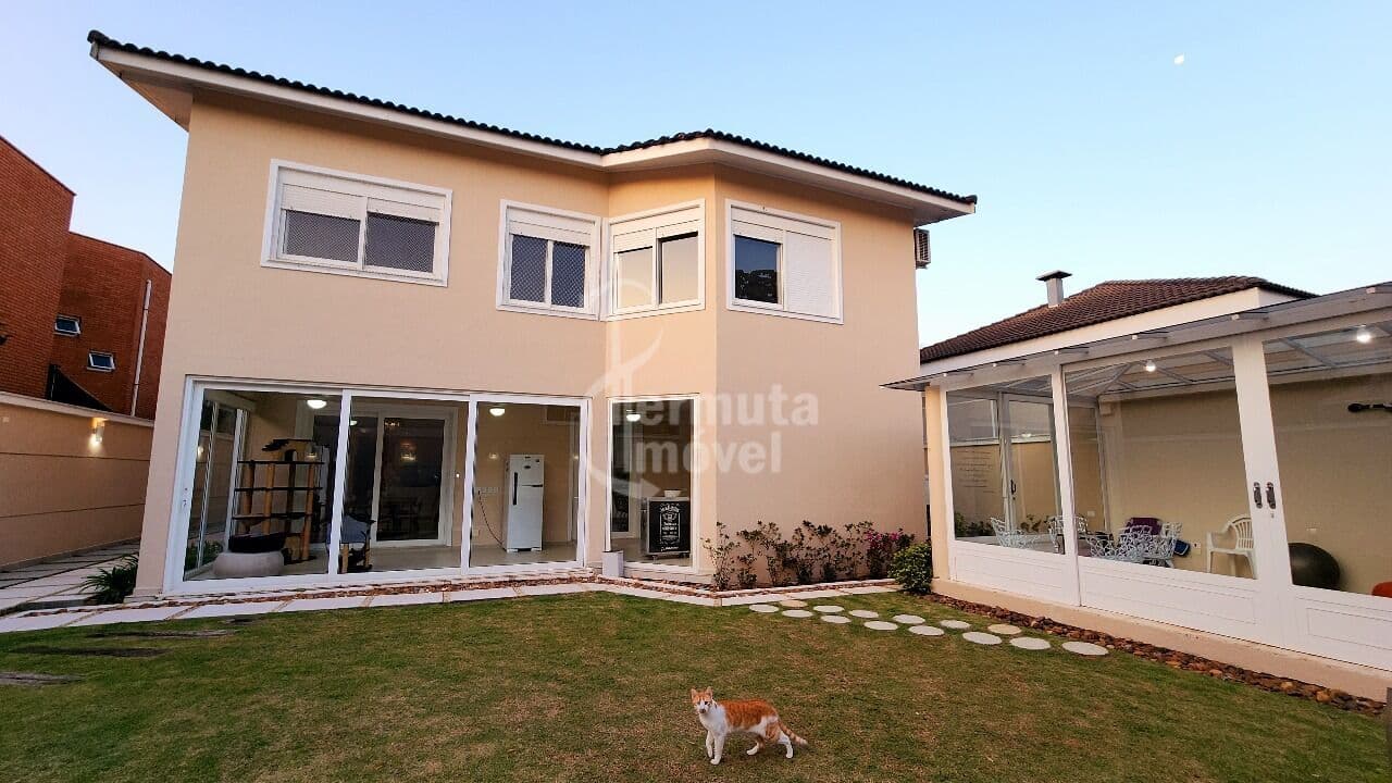 Casa moderna no Residencial 2 com 4 suítes e lazer total