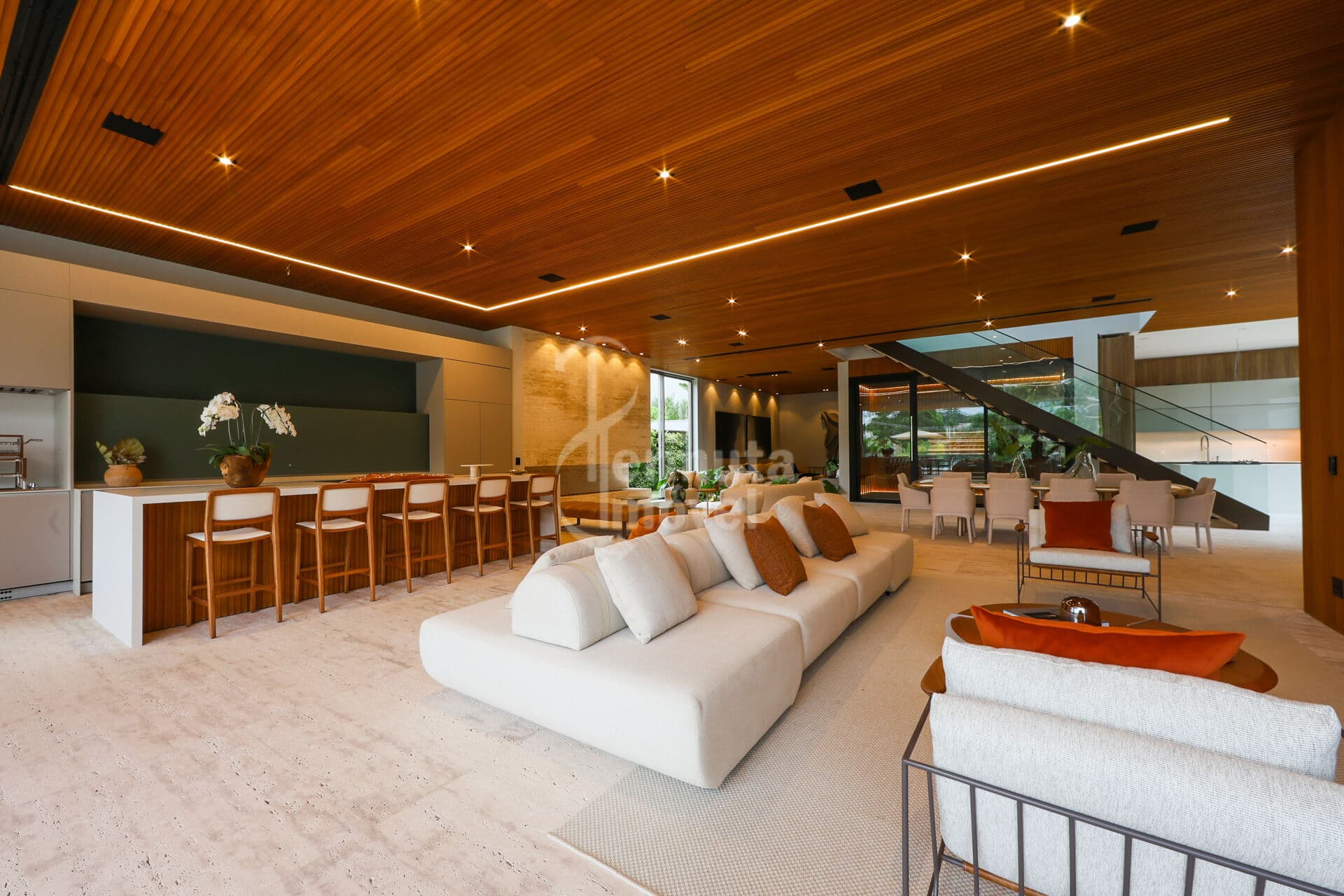 Casa à Venda Tamboré II 931m² 5 Suítes Piscina e Área Gourmet